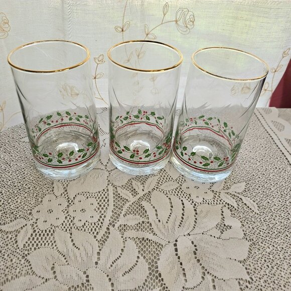 3 Arbys Christmas Holly Berry Ice Tea Glasses 5-1/4" gold rim green red 1980s - Picture 2 of 9